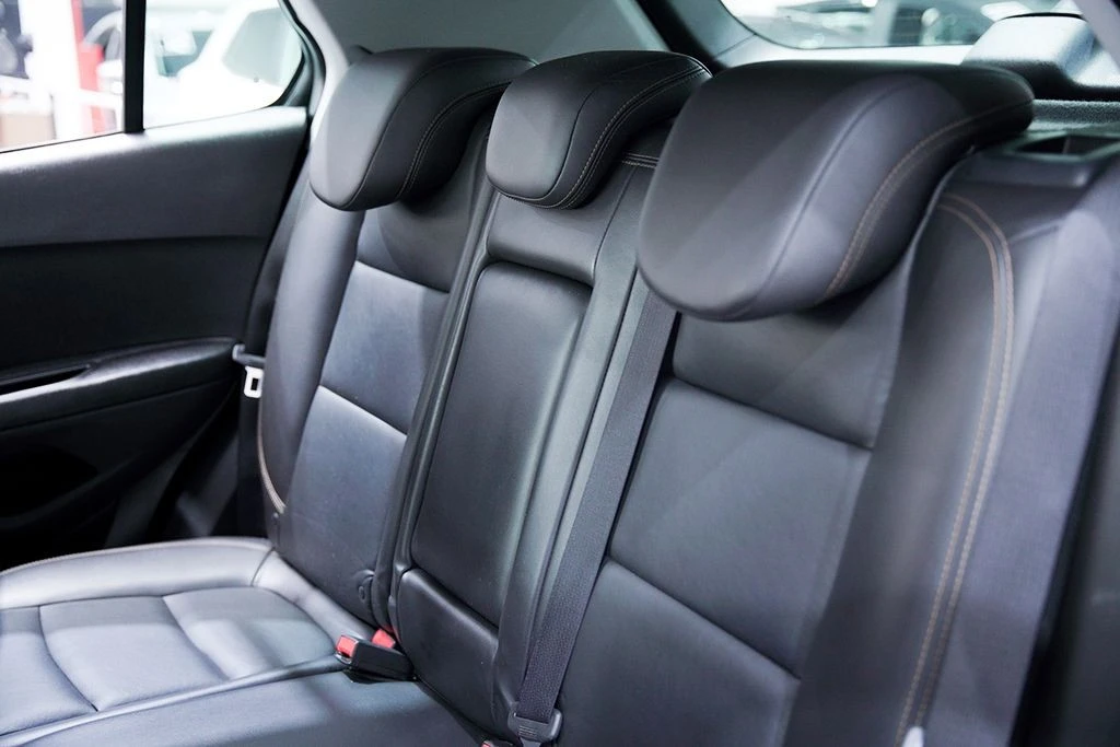 CHEVROLET TRACKER