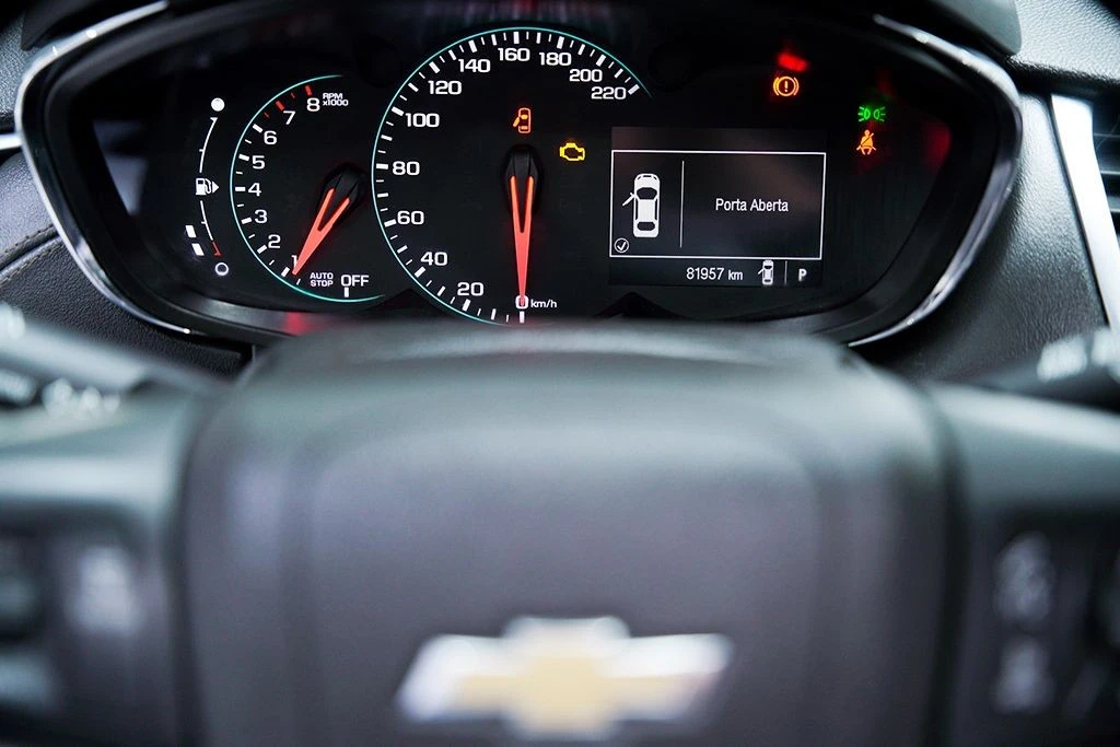 CHEVROLET TRACKER
