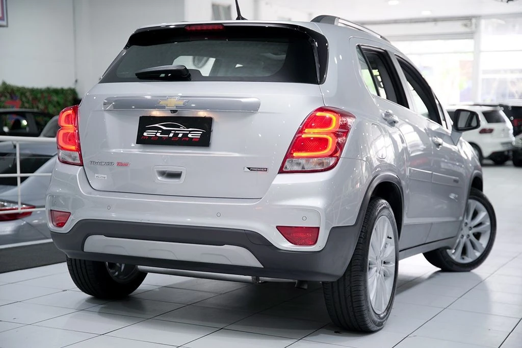 CHEVROLET TRACKER