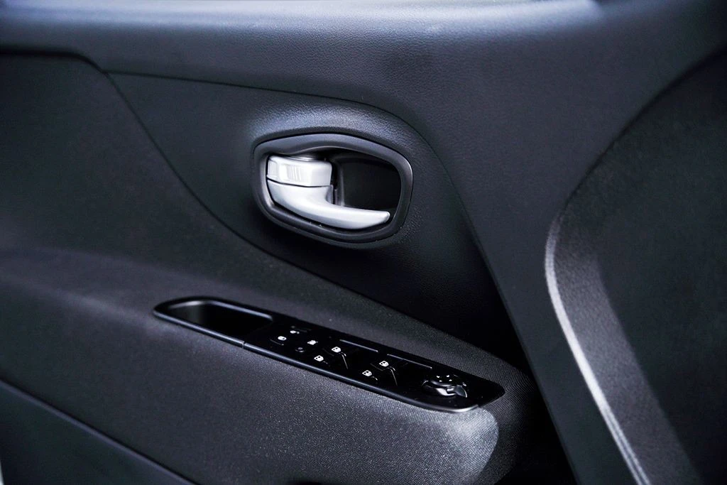 RENEGADE 1.3 T270 TURBO SPORT