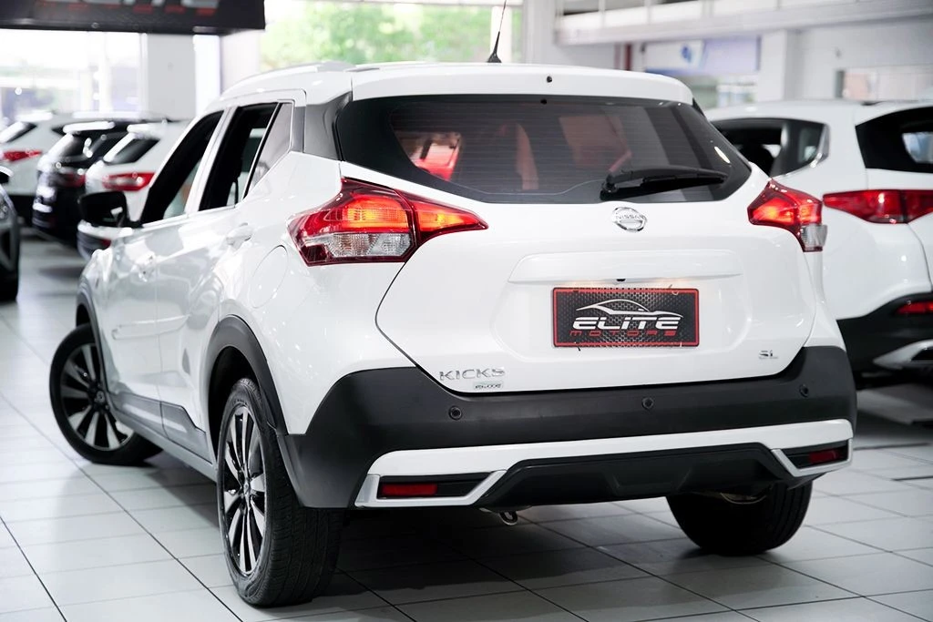 NISSAN KICKS