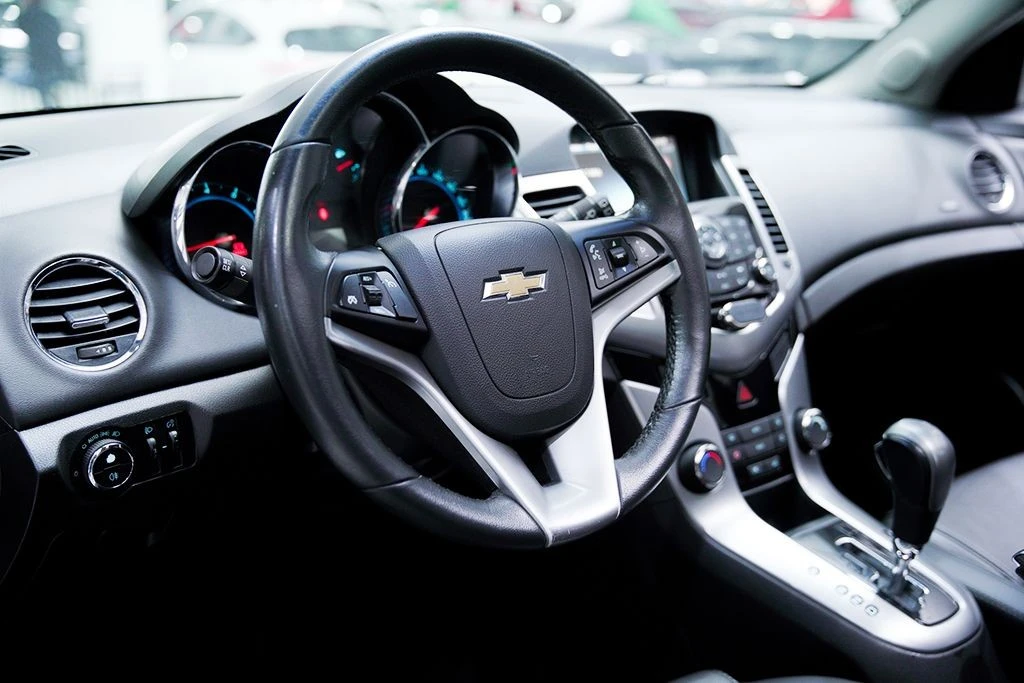 CHEVROLET CRUZE
