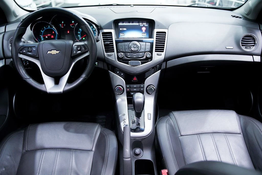 CHEVROLET CRUZE