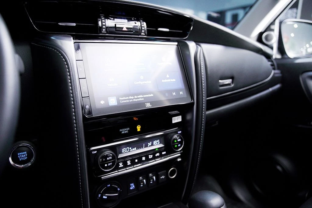 HILUX SW4 2.8 D-4D TURBO DIAMOND 7L 4X4