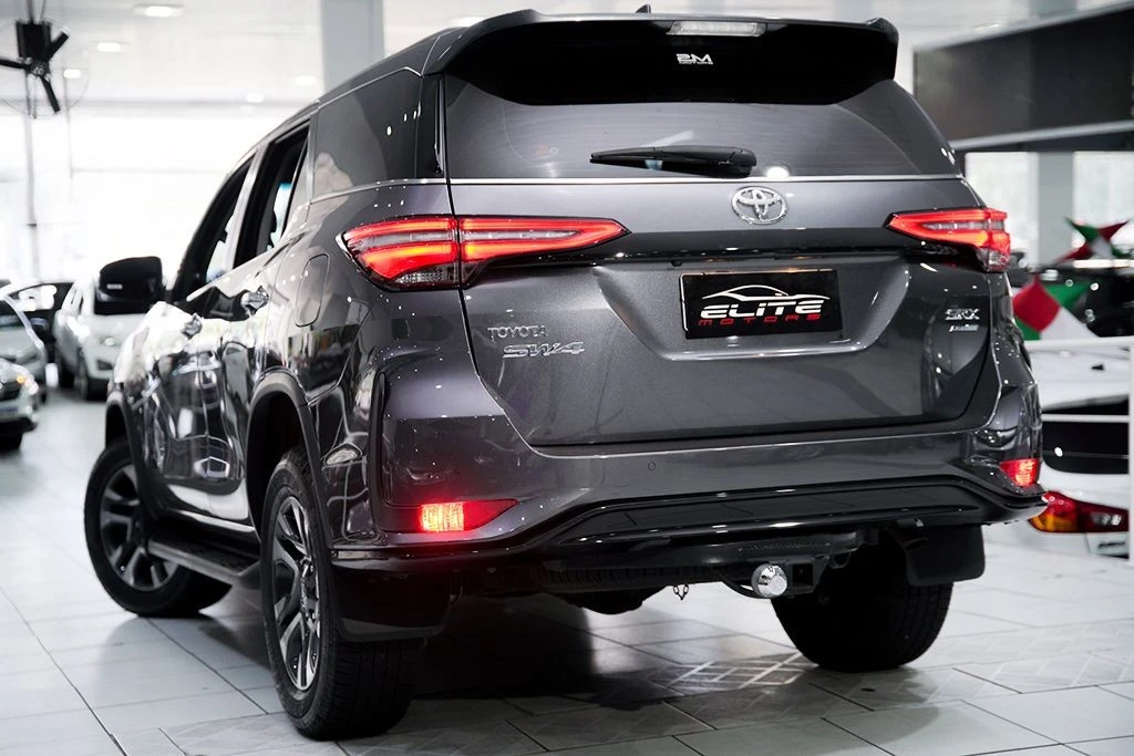 HILUX SW4 2.8 D-4D TURBO DIAMOND 7L 4X4