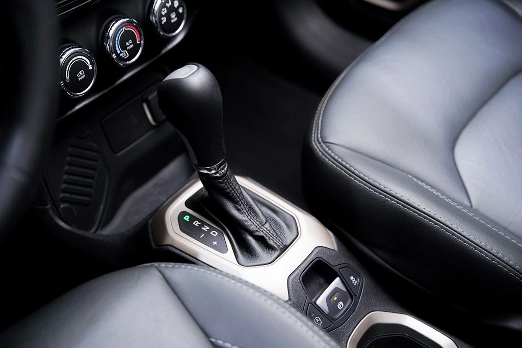 RENEGADE 1.8 16V SPORT