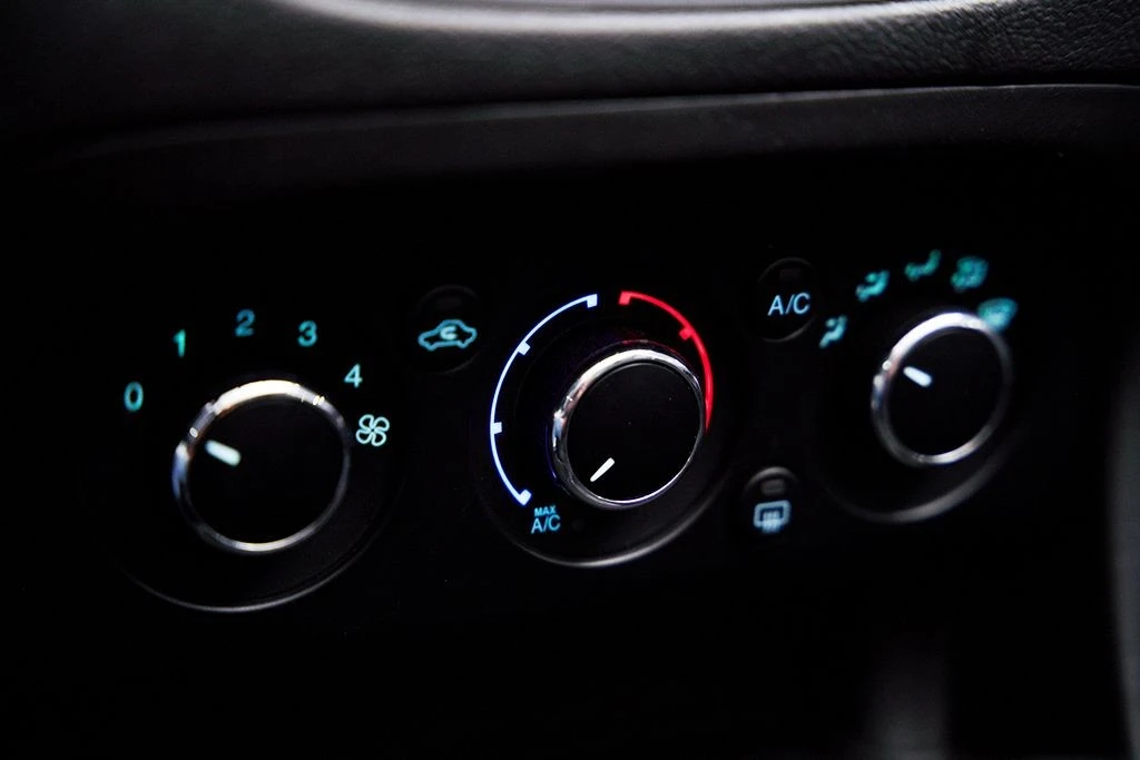 KA 1.5 TIVCT SE PLUS SEDAN