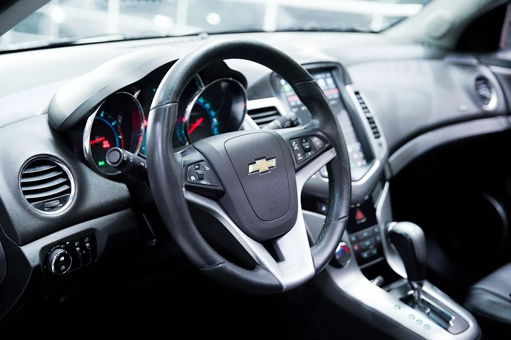 CHEVROLET CRUZE
