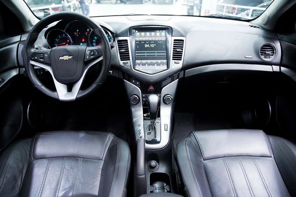 CHEVROLET CRUZE
