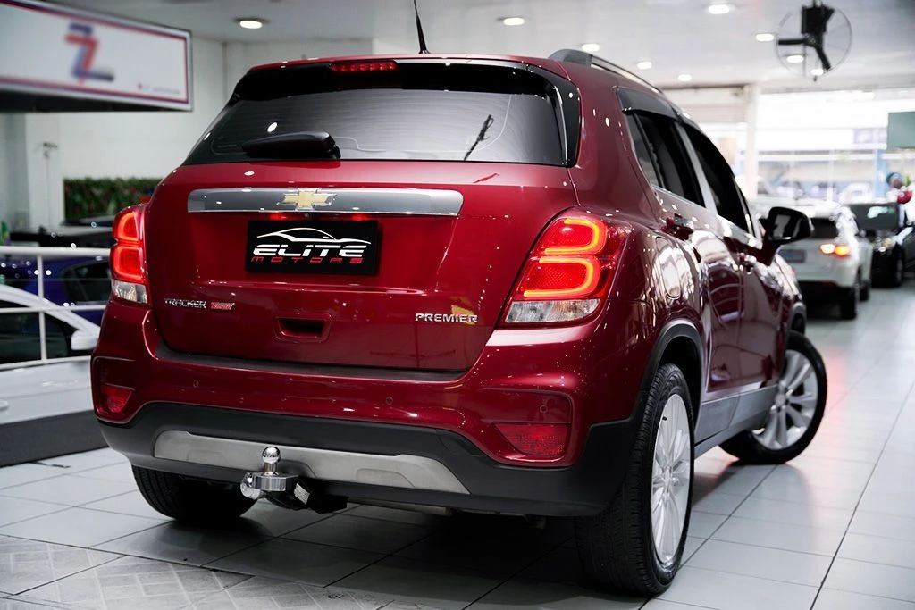 CHEVROLET TRACKER