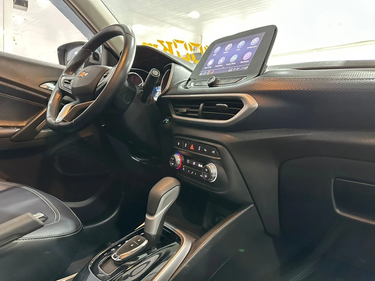 CHEVROLET TRACKER