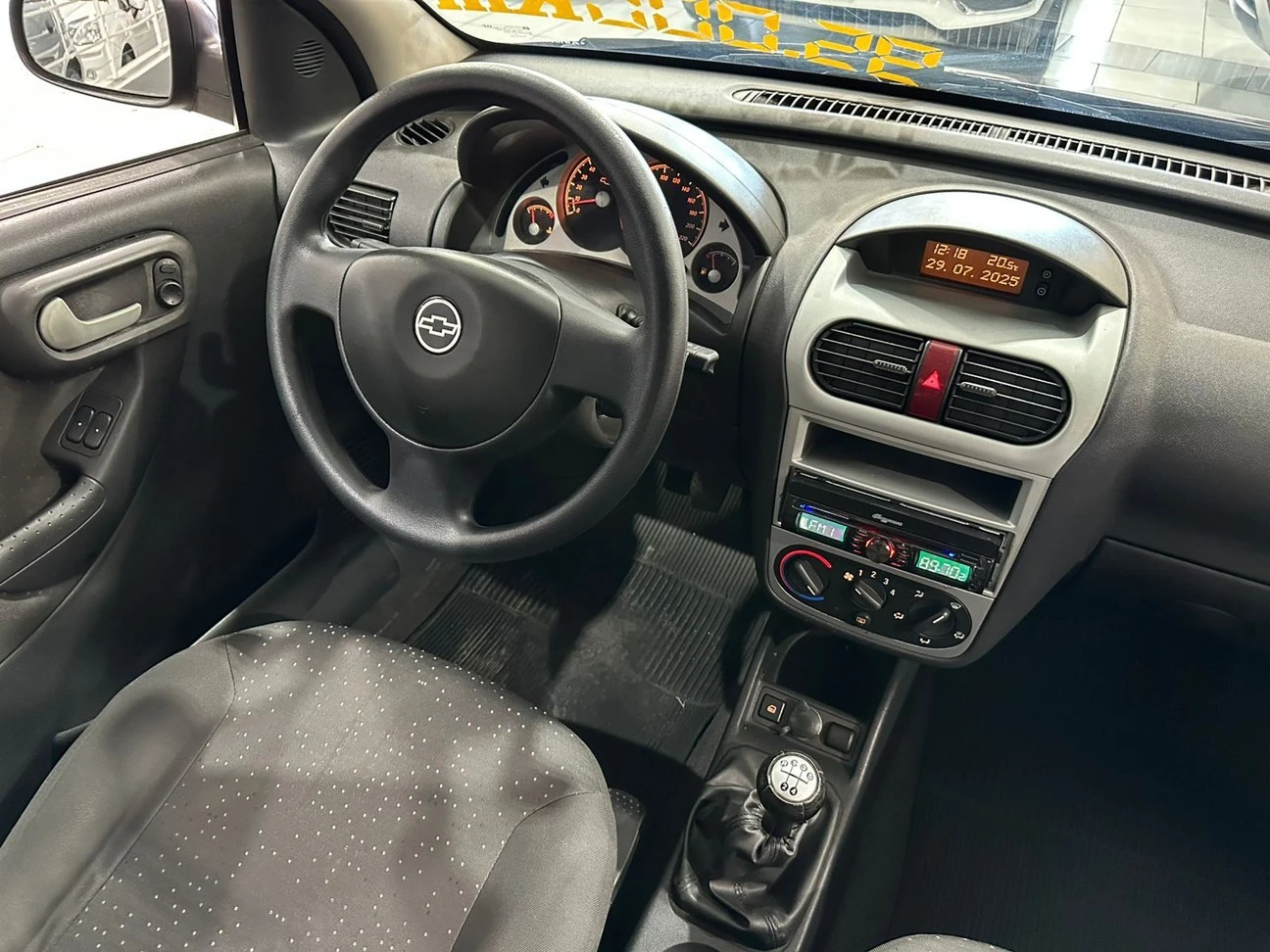 CHEVROLET CORSA