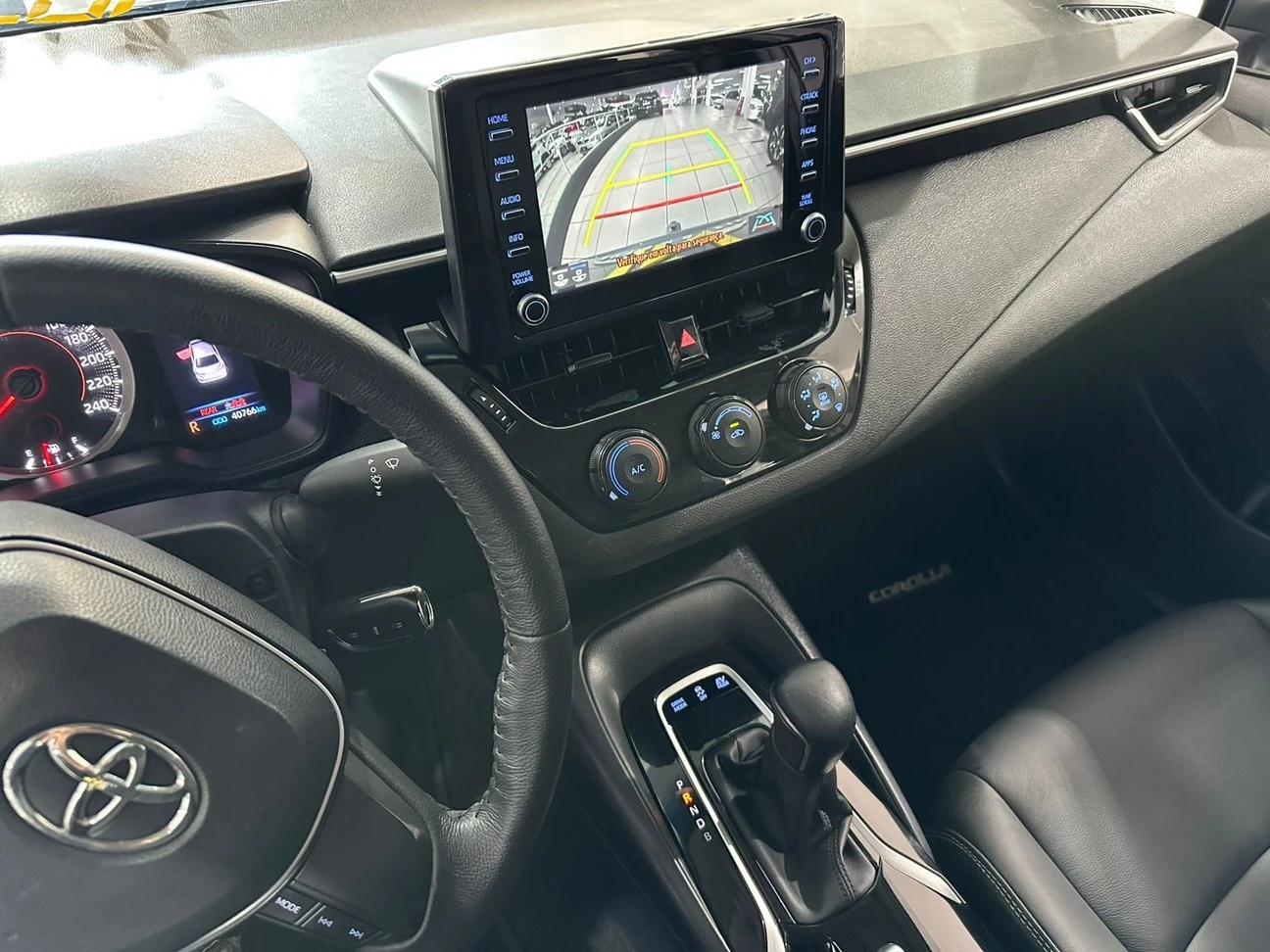TOYOTA COROLLA