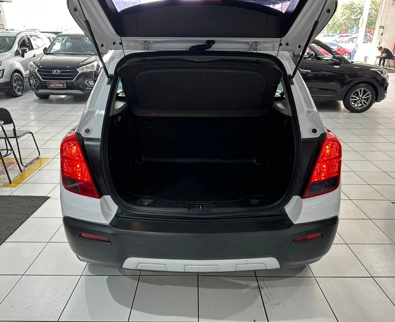 CHEVROLET TRACKER