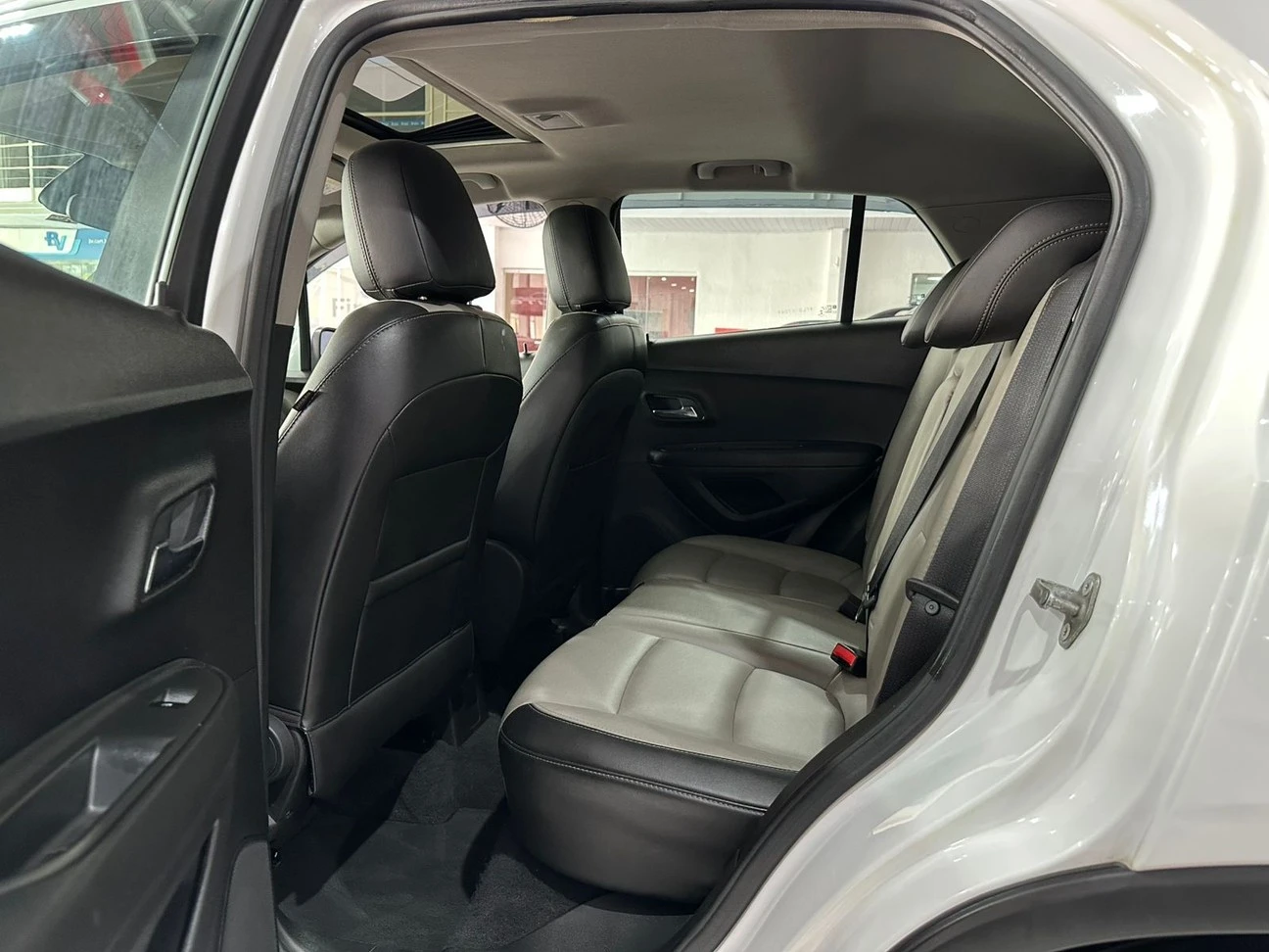 CHEVROLET TRACKER