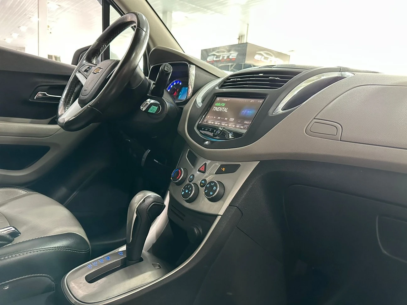 CHEVROLET TRACKER