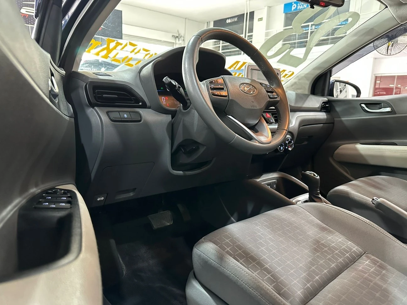 HYUNDAI HB20S