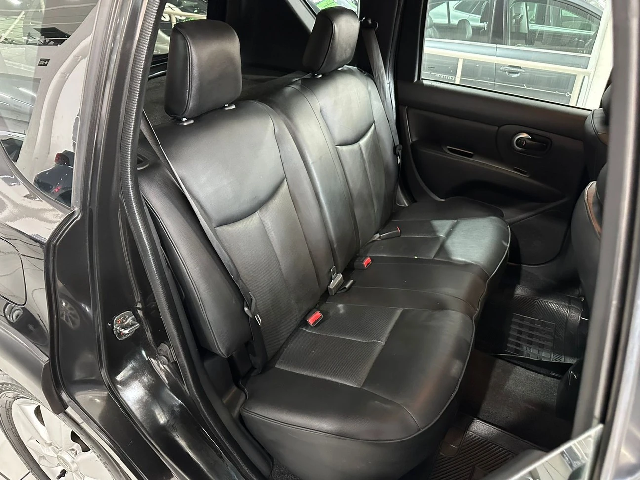NISSAN LIVINA