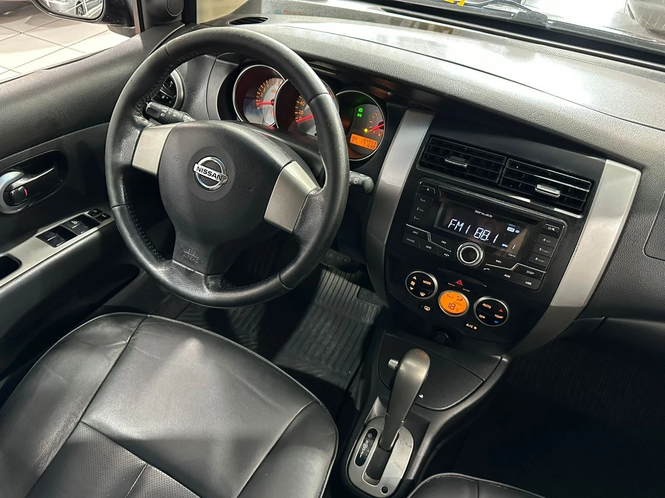 NISSAN LIVINA