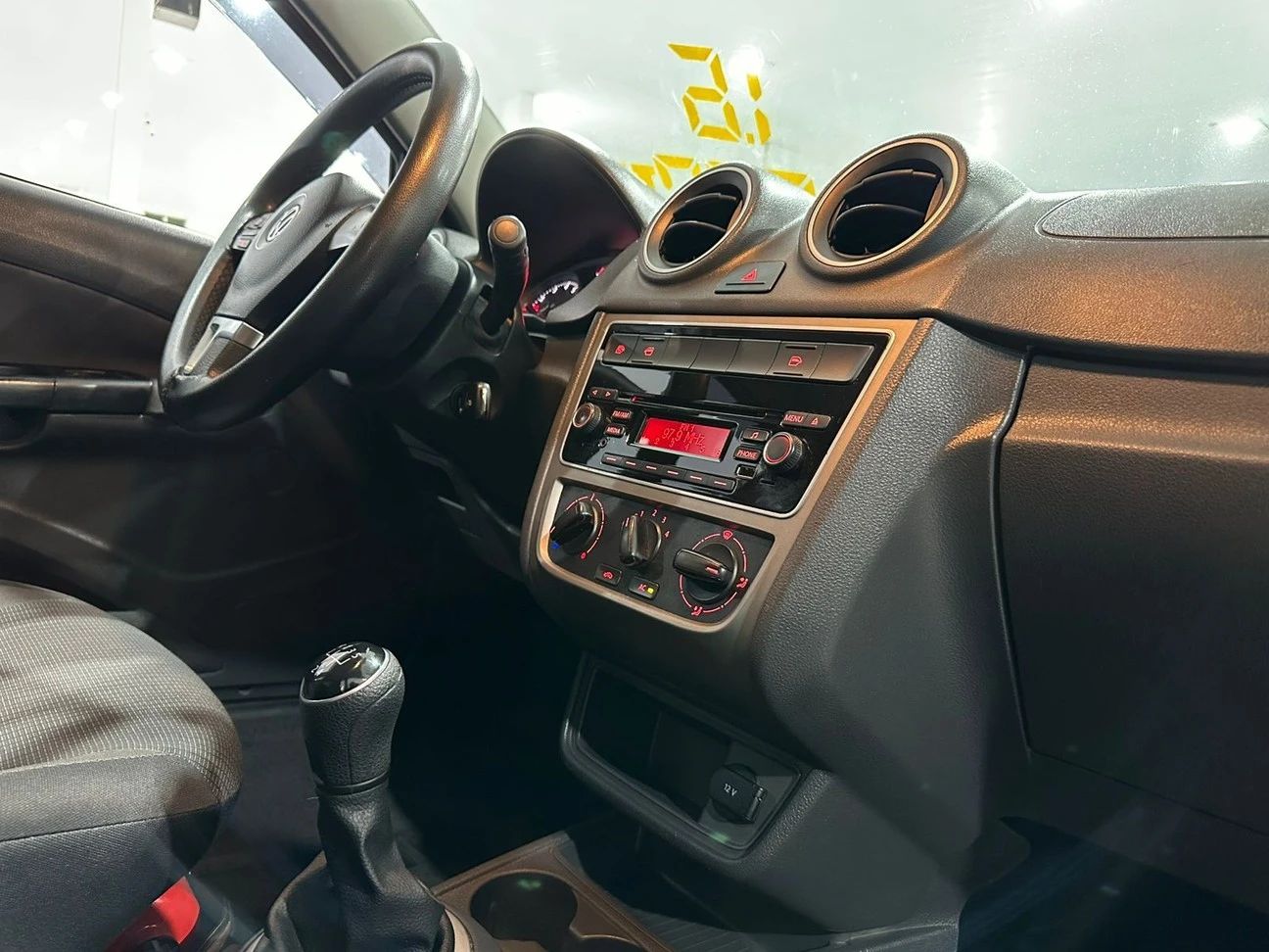 VOLKSWAGEN VOYAGE