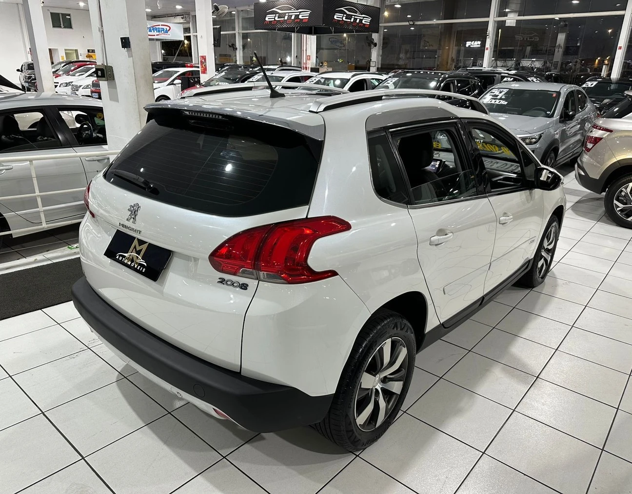 PEUGEOT 2008