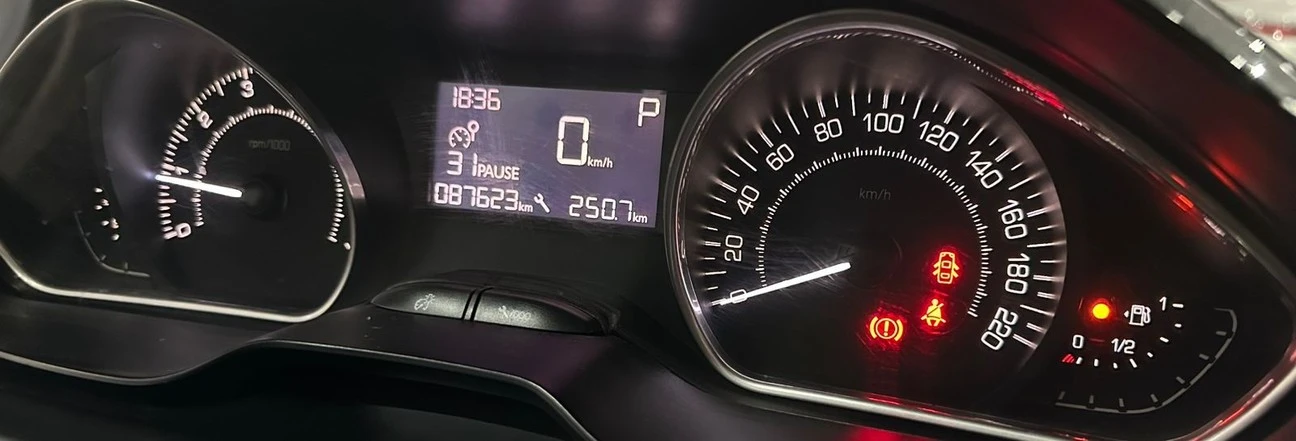 PEUGEOT 2008