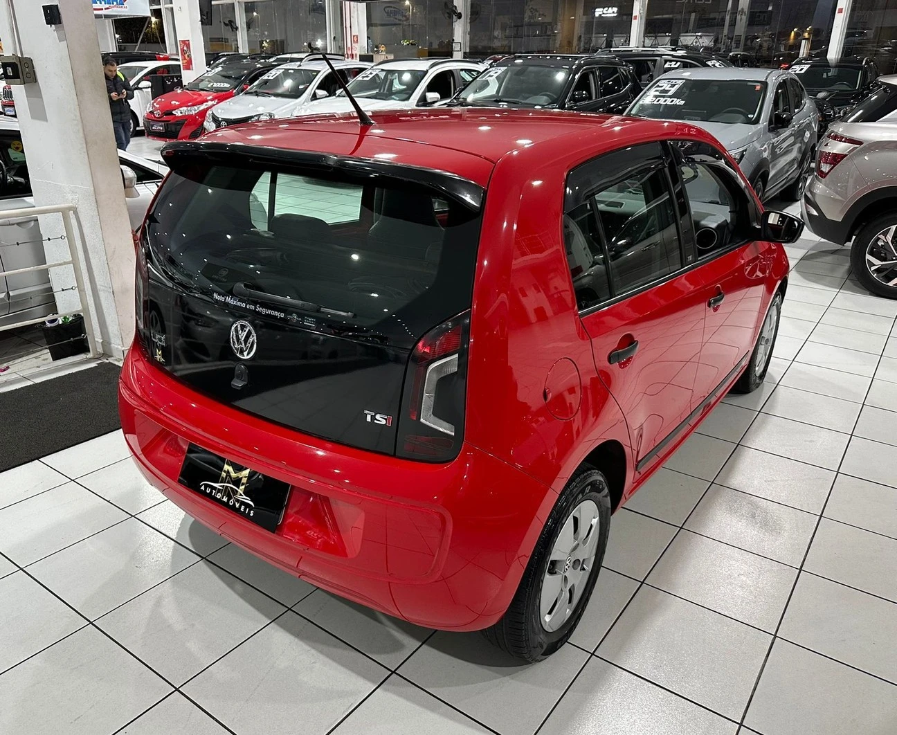 VOLKSWAGEN UP