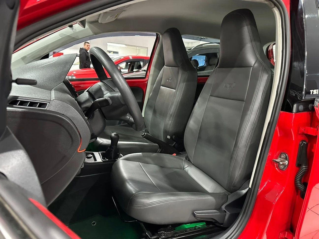 VOLKSWAGEN UP