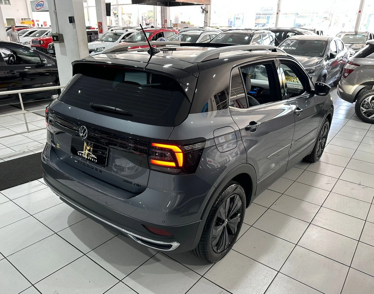 VOLKSWAGEN T-CROSS