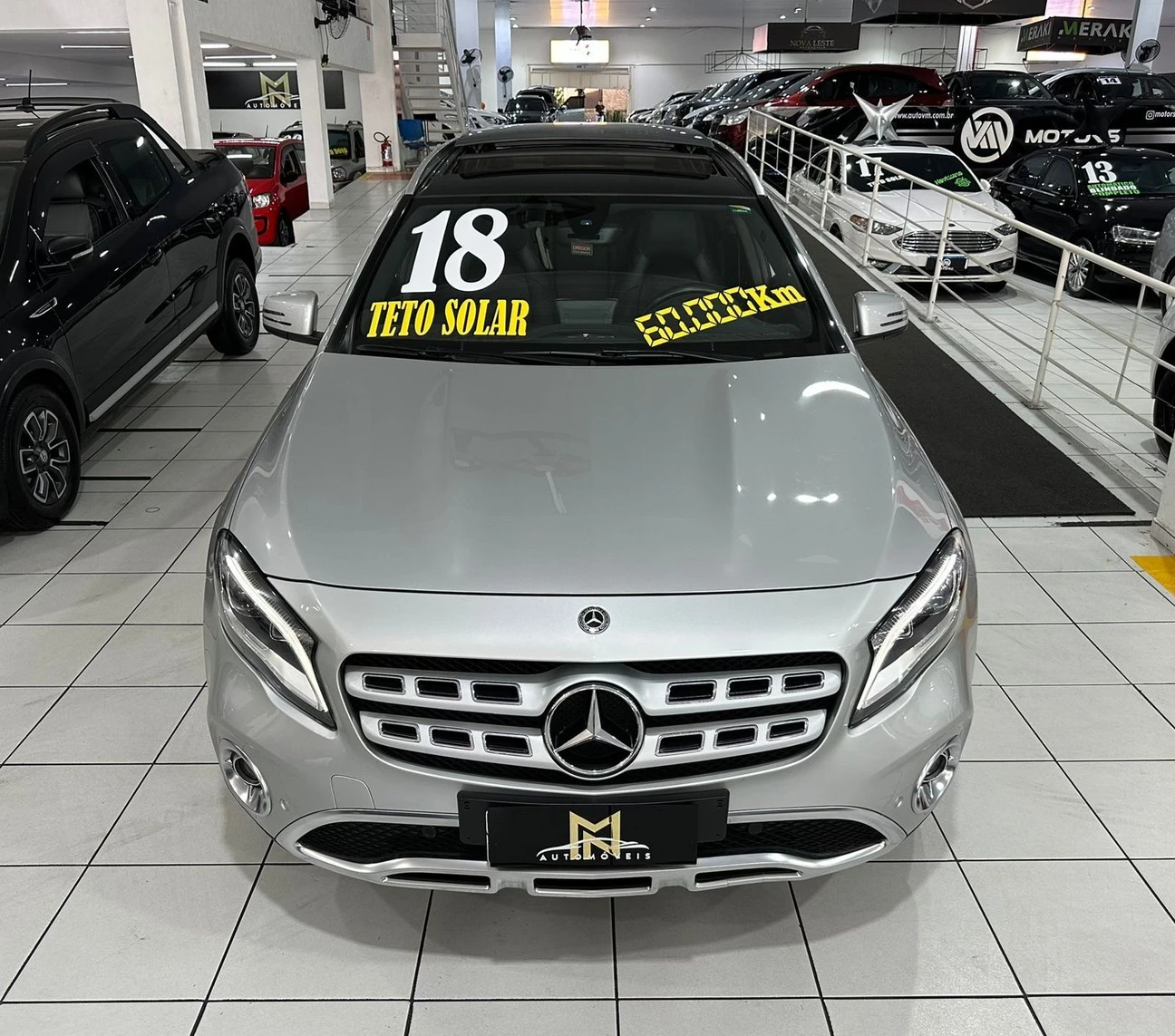 MERCEDES-BENZ GLA 200