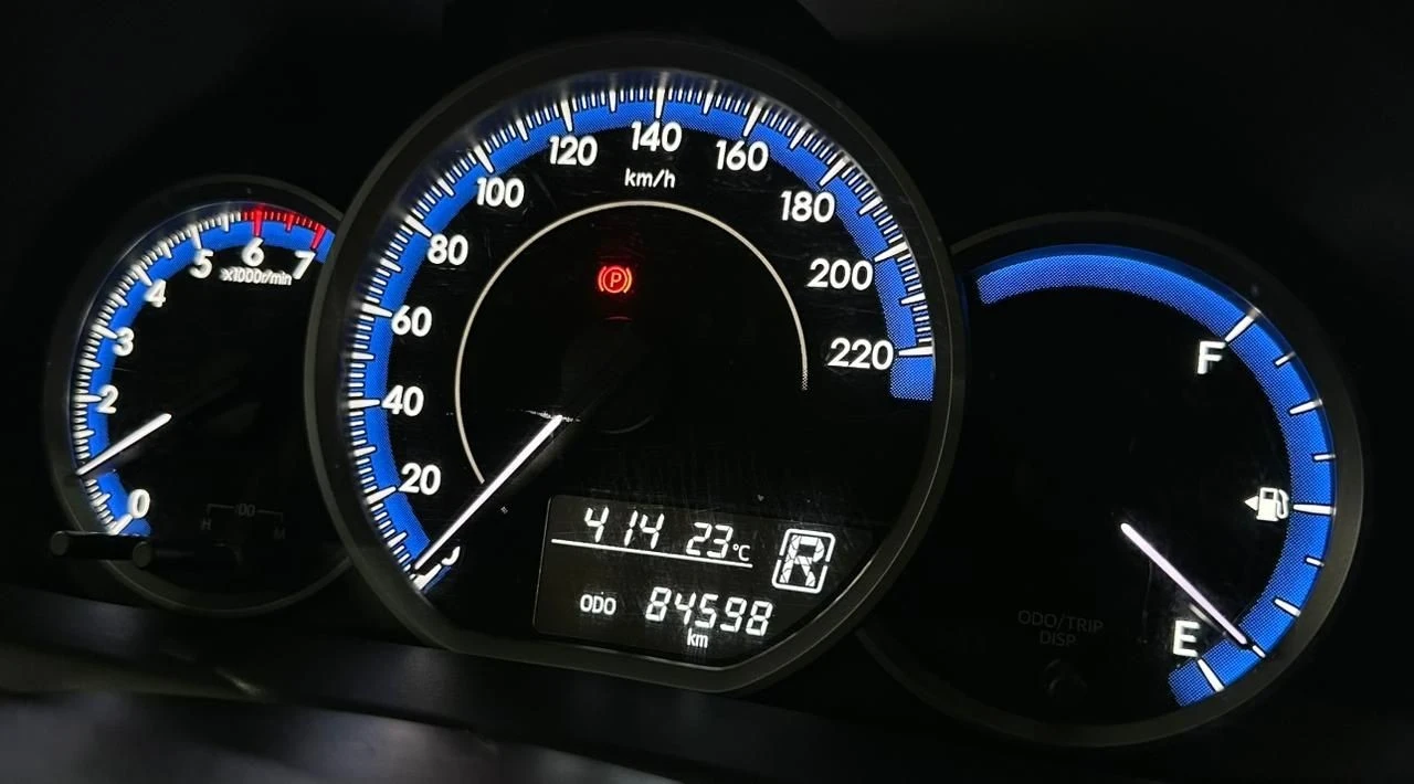 TOYOTA YARIS