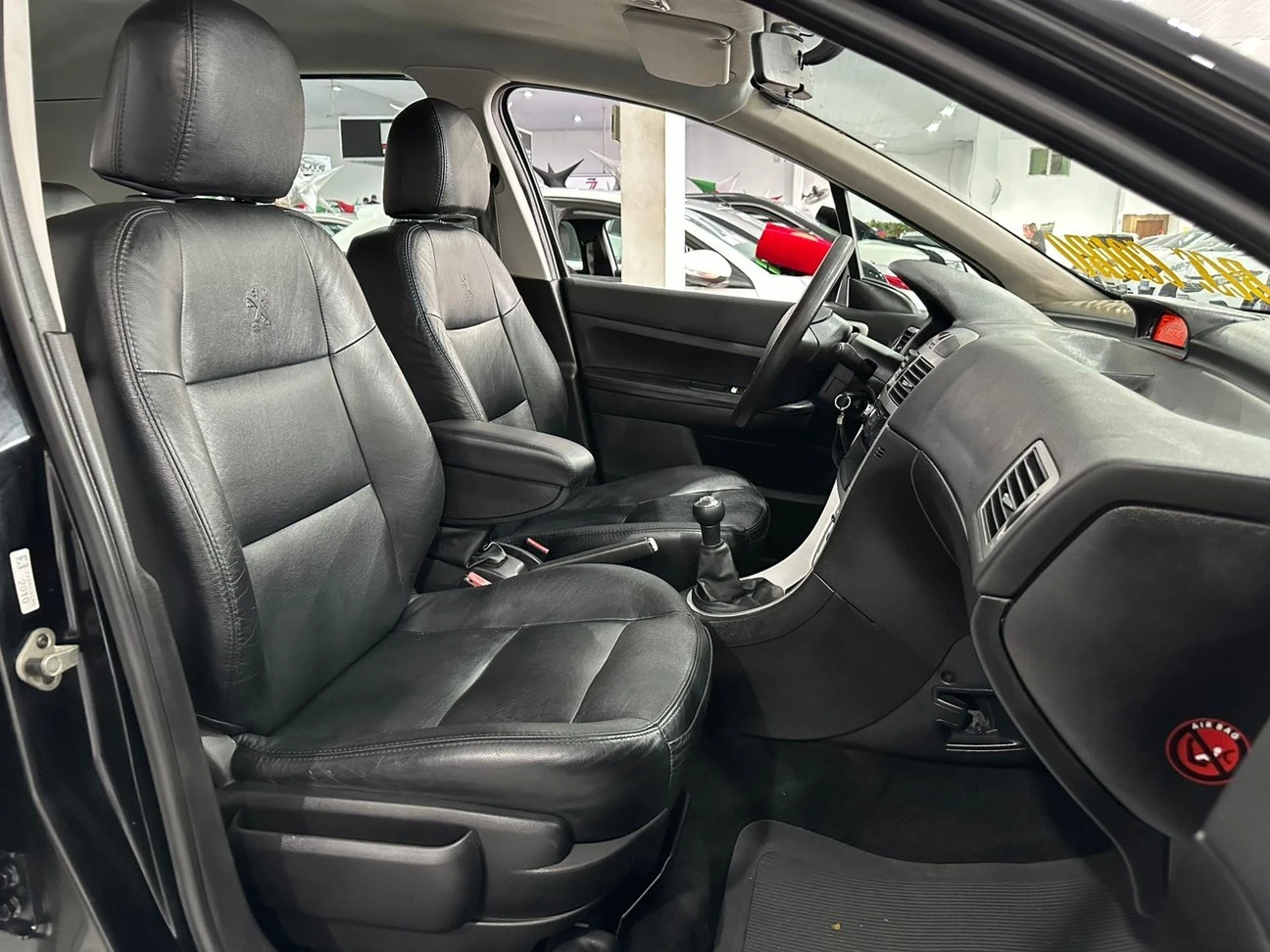 PEUGEOT 307