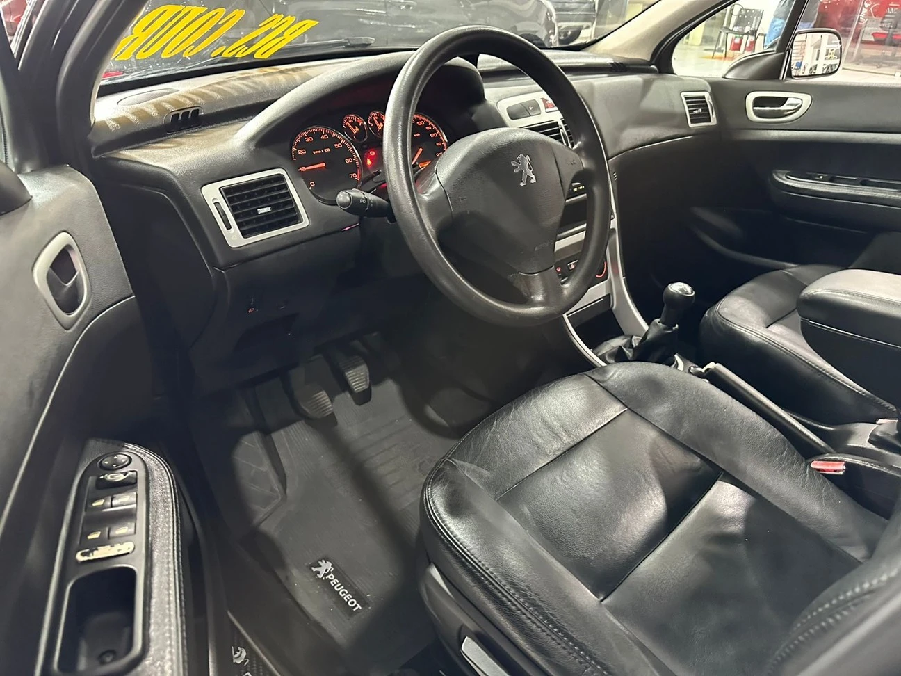 PEUGEOT 307