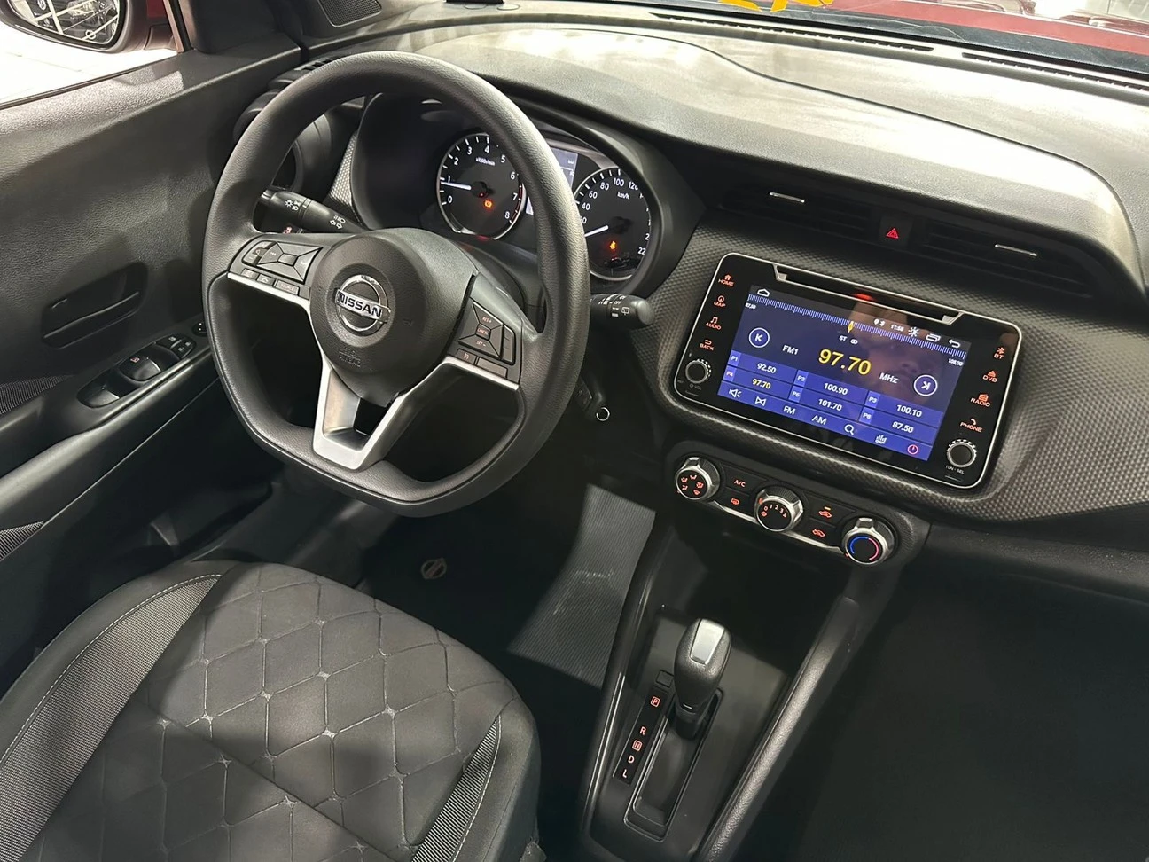 NISSAN KICKS