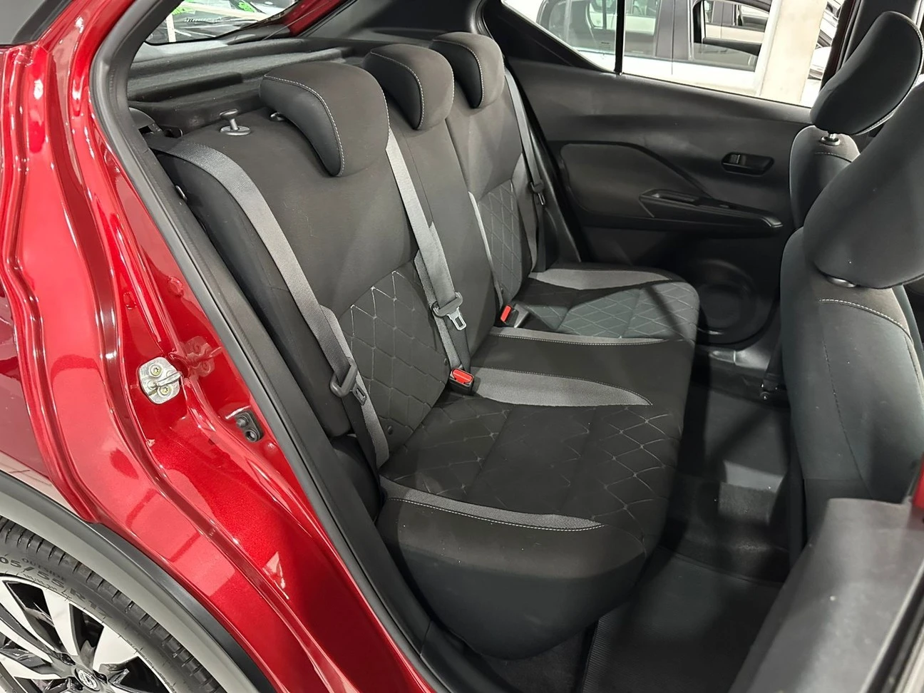 NISSAN KICKS