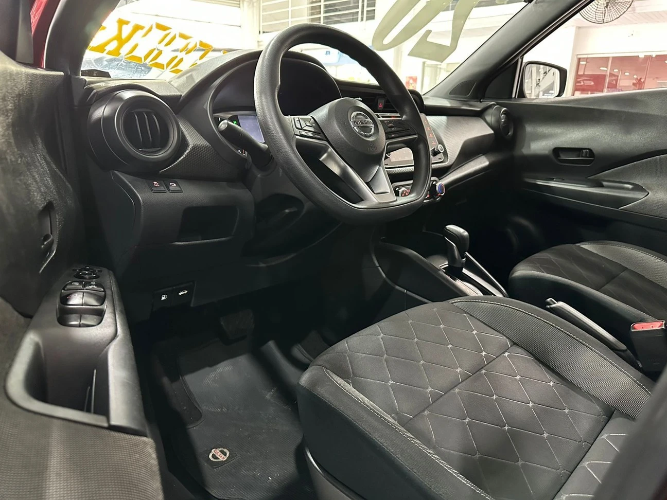 NISSAN KICKS