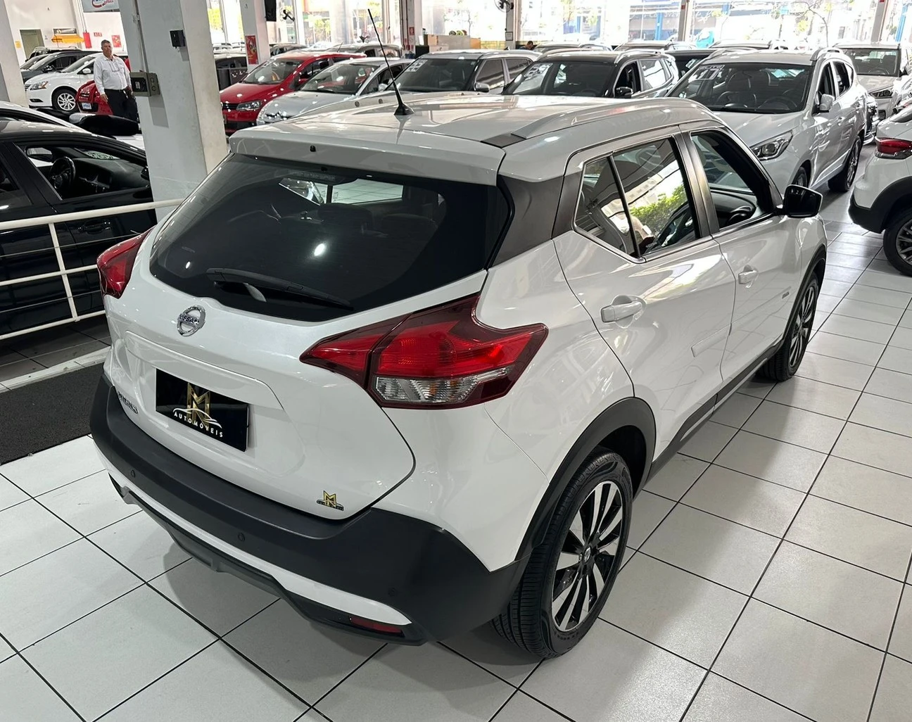 NISSAN KICKS
