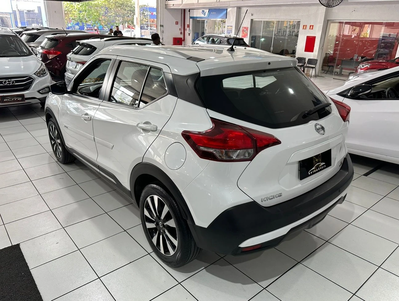 NISSAN KICKS