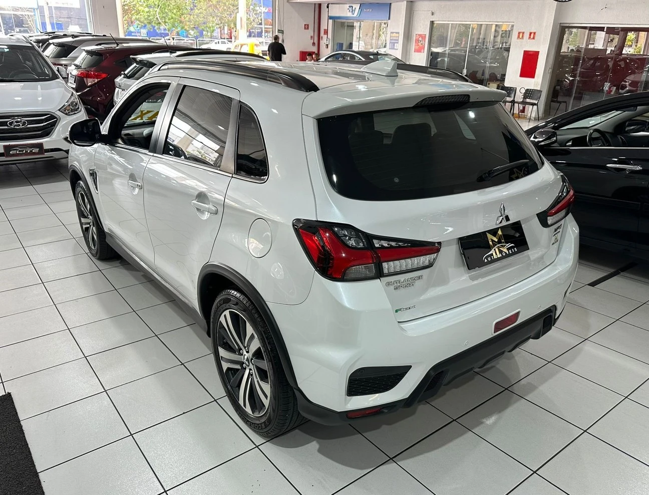 MITSUBISHI OUTLANDER SPORT