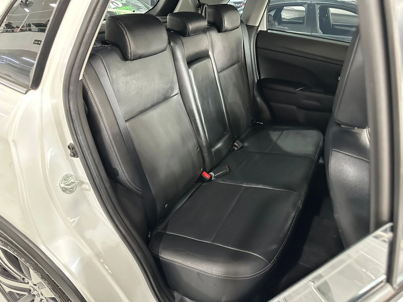 MITSUBISHI OUTLANDER SPORT