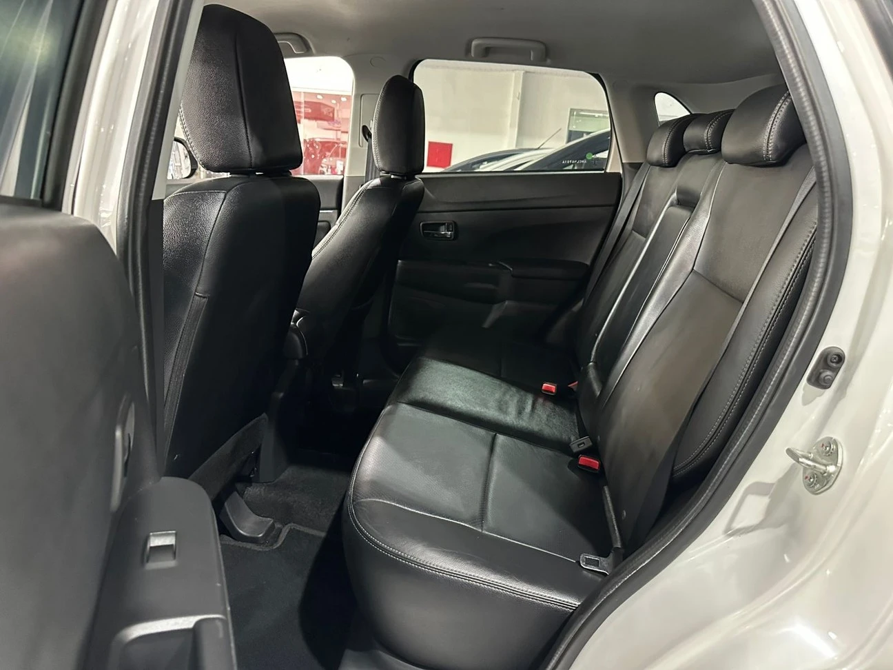 MITSUBISHI OUTLANDER SPORT