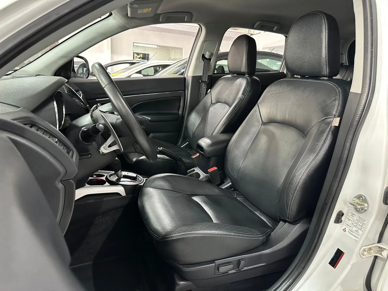 MITSUBISHI OUTLANDER SPORT