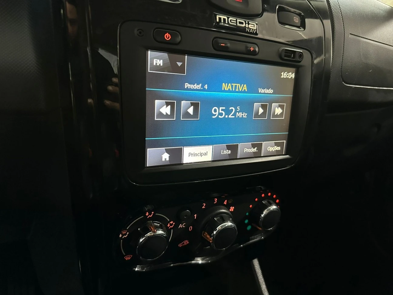 RENAULT SANDERO