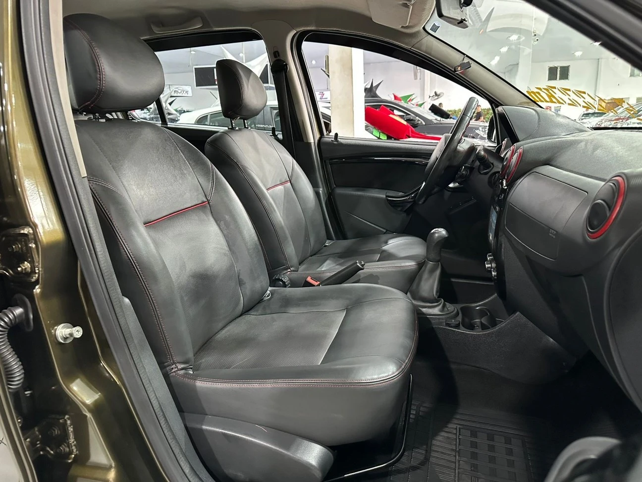RENAULT SANDERO