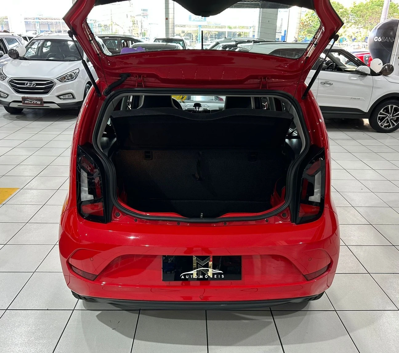 VOLKSWAGEN UP