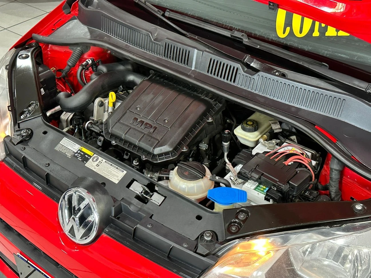 VOLKSWAGEN UP
