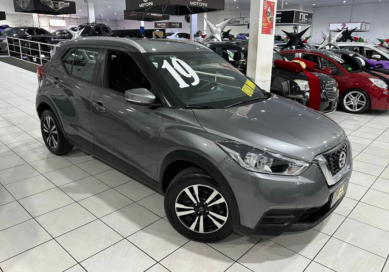 NISSAN KICKS