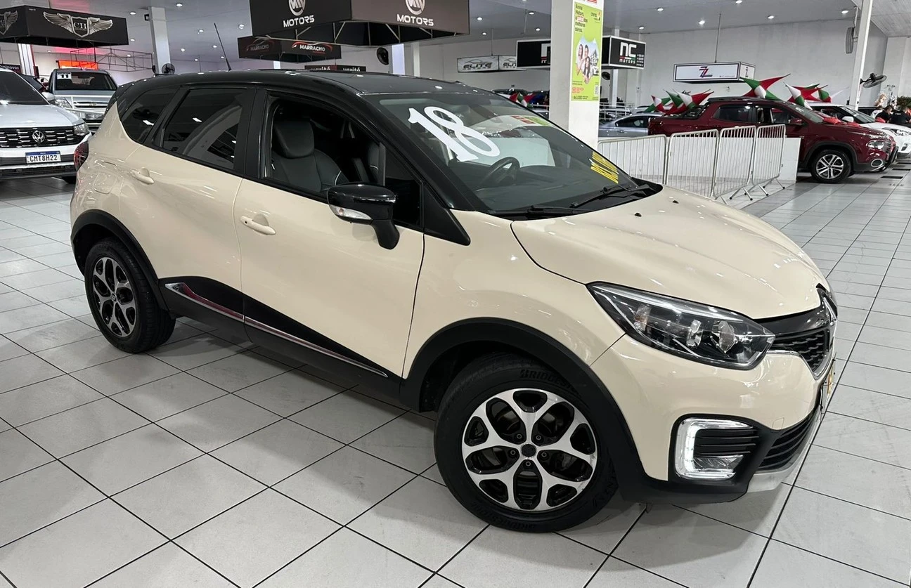 RENAULT CAPTUR