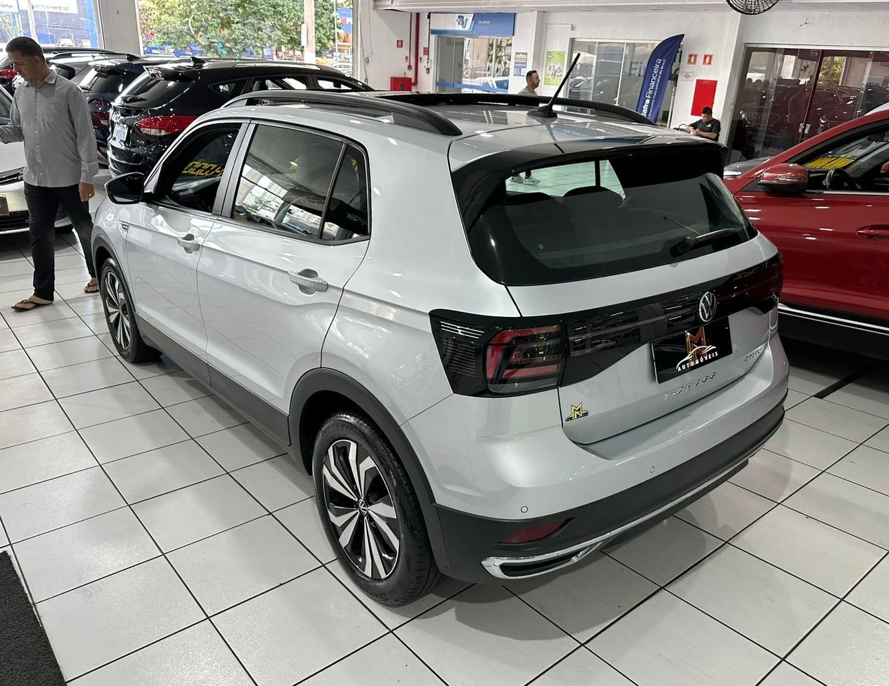 VOLKSWAGEN T-CROSS