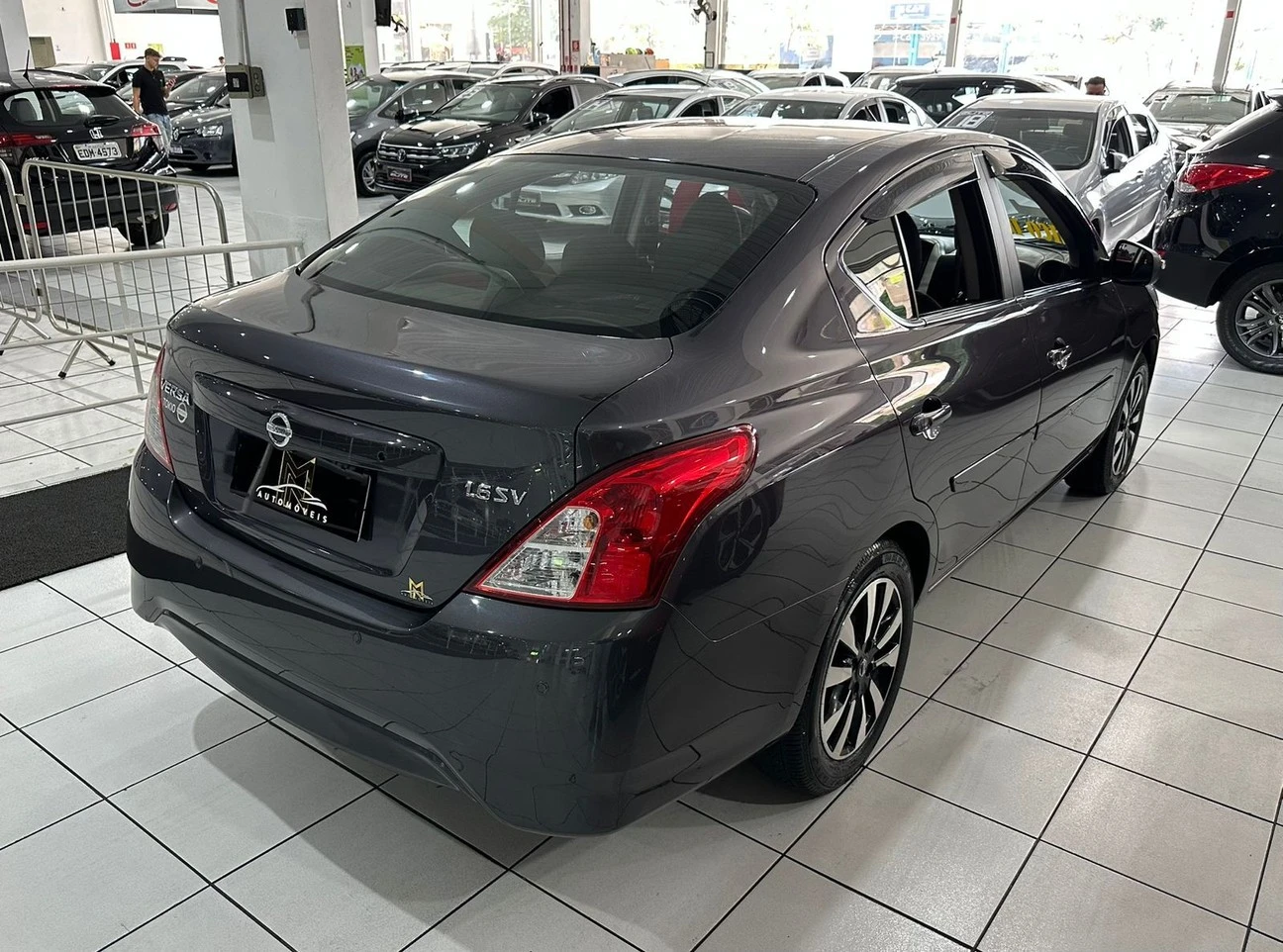 NISSAN VERSA